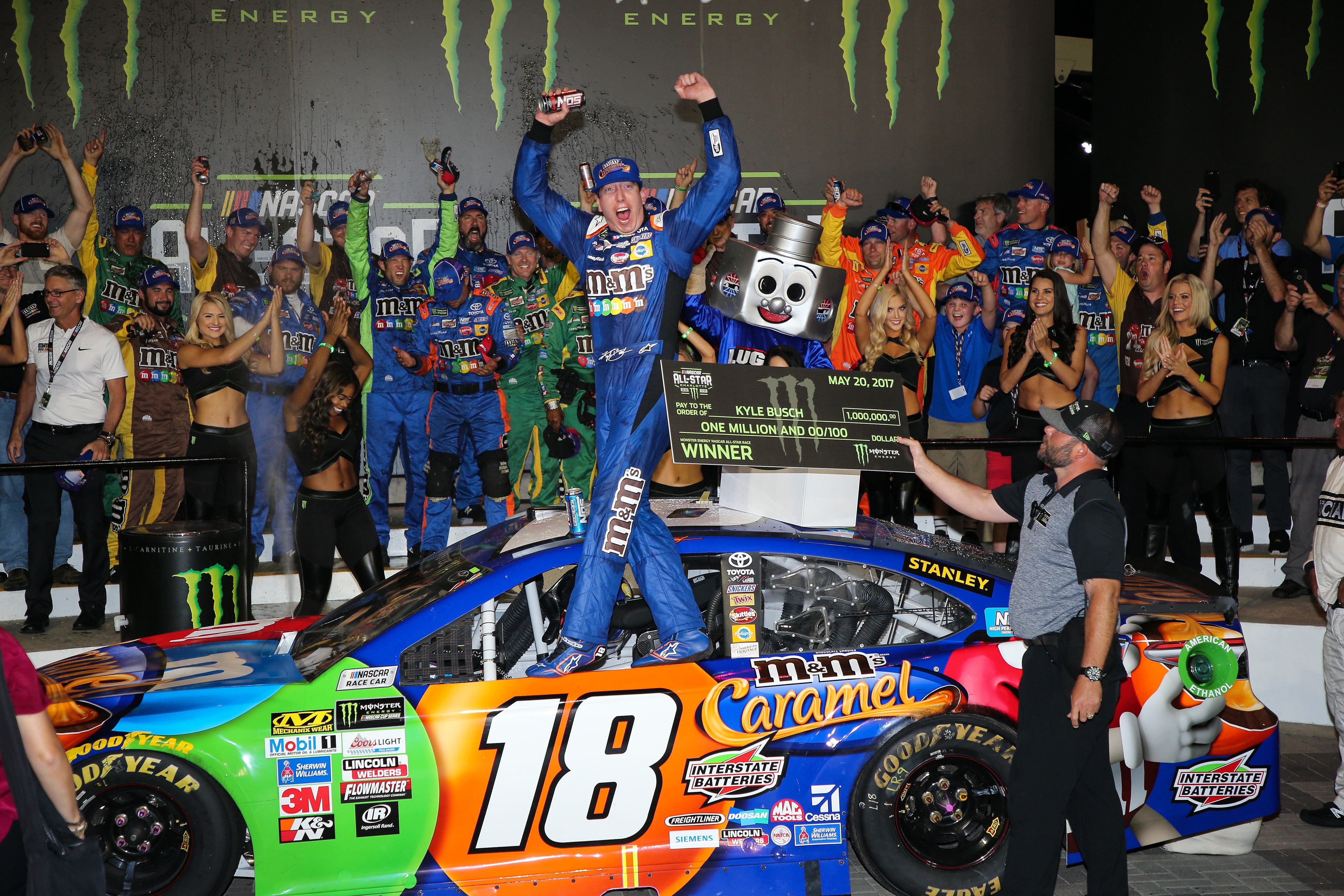 Kyle Busch (18) celebrates his win in victory lane at the Monster Energy NASCAR All-Star Race 2018 - Source: Imagn